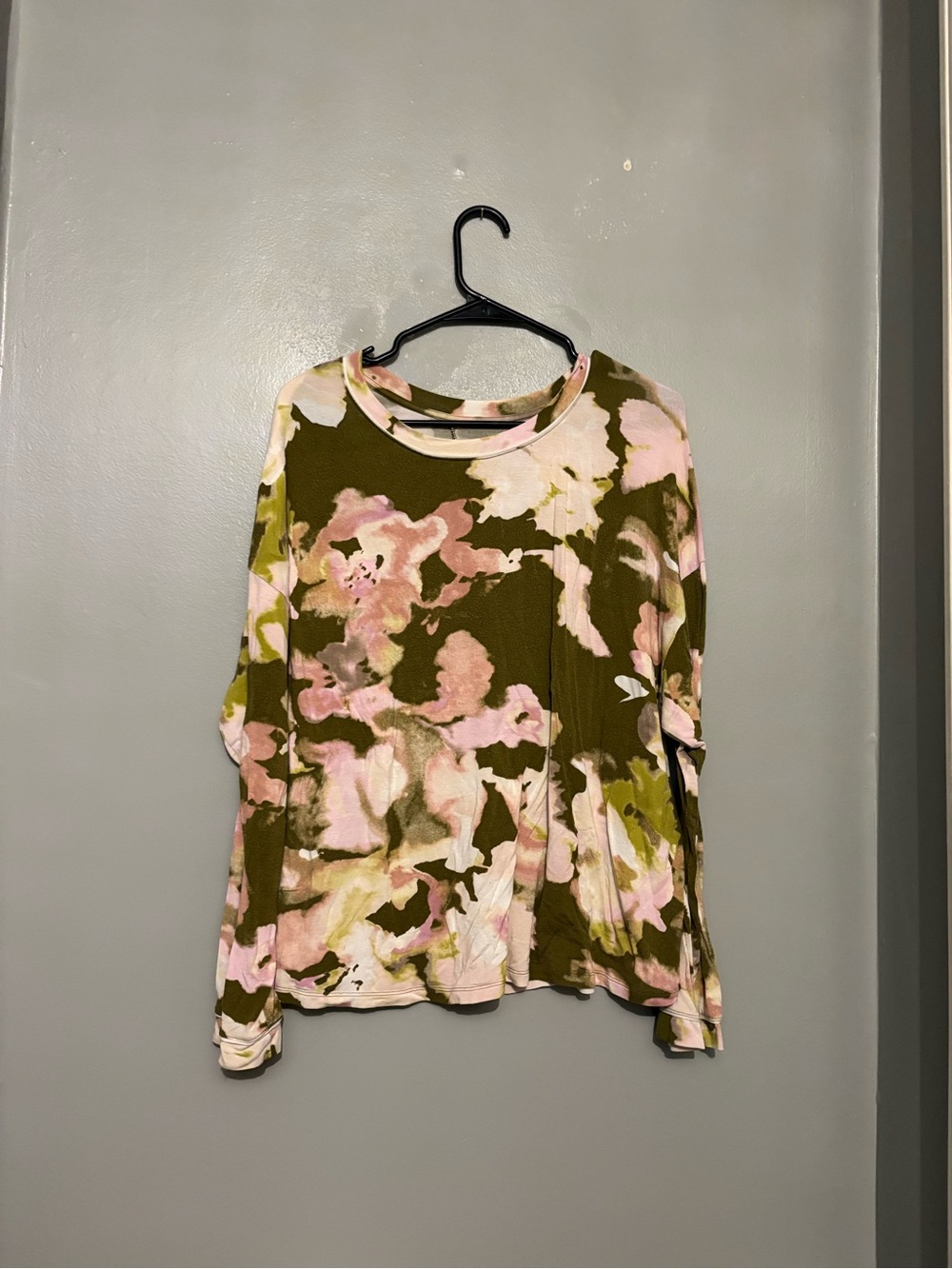 stars above Olive & Pink Floral Long Sleeve Tee